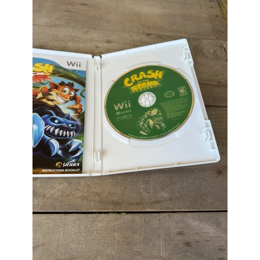 Crash of the Titans (Nintendo Wii,‎ 2007)